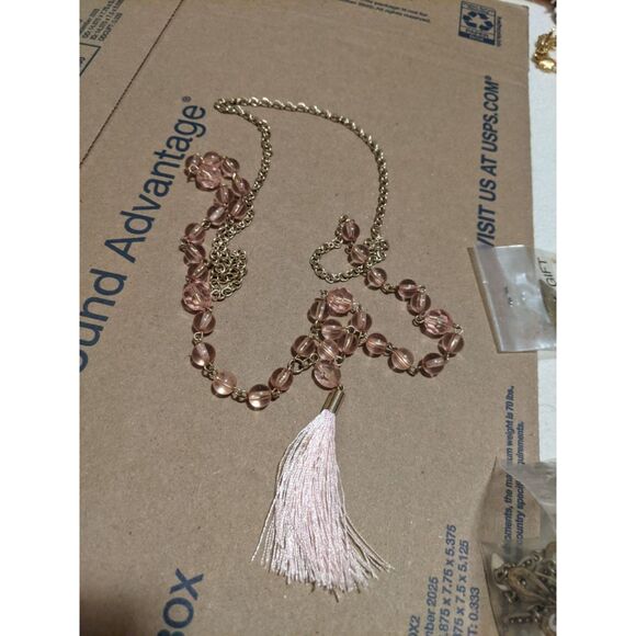 Jewelry - Gold Chain Long Statement Necklace Pink Beads & Fringe Tassel Pendant Boho